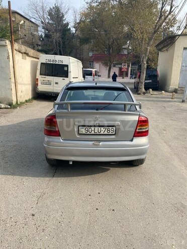 Opel Astra-2