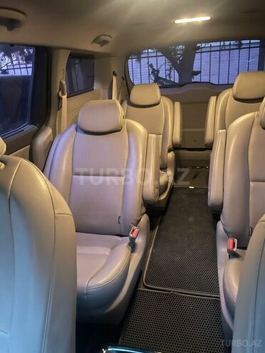 Kia Carnival-6