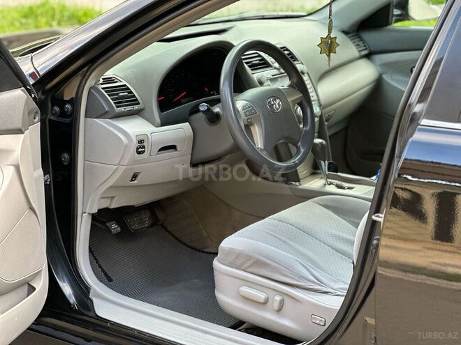 Toyota Camry-10