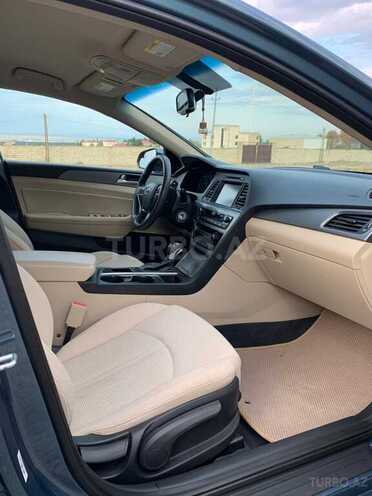 Hyundai Sonata-8