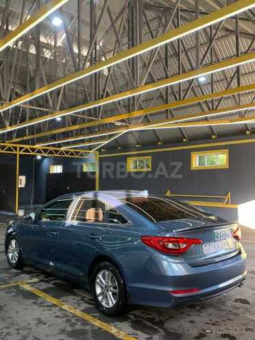 Hyundai Sonata-11