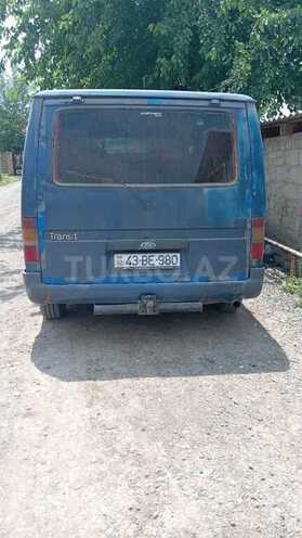 Ford Transit-2