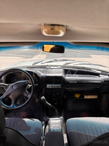 GAZ 31105 "Volga"-8