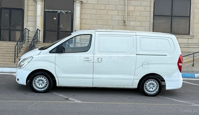 Hyundai H-1-5