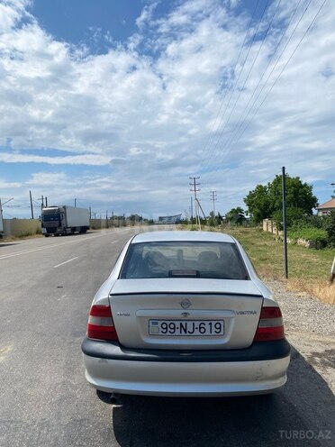 Opel Vectra-2