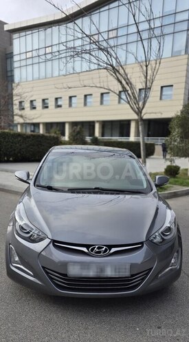 Hyundai Elantra-2