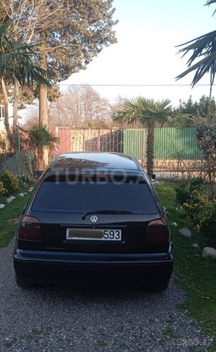 Volkswagen Golf-9