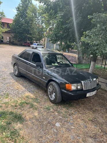 Mercedes 190-3