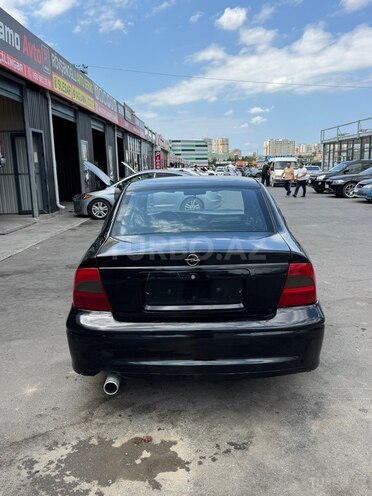 Opel Vectra-2
