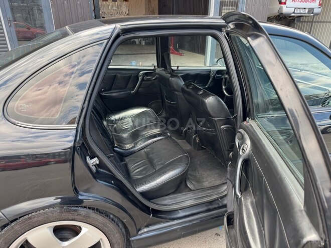 Opel Vectra-4