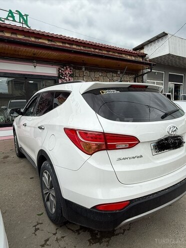 Hyundai Santa Fe-5