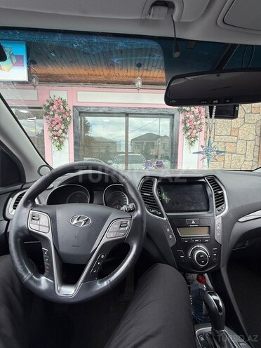 Hyundai Santa Fe-10