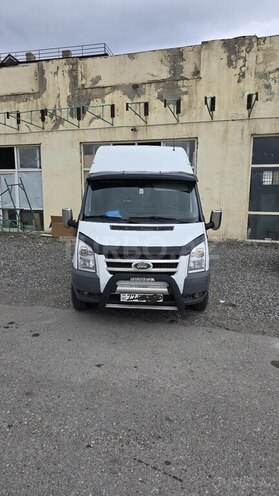 Ford Transit-1