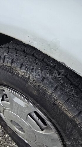 Ford Transit-5