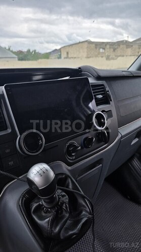 Ford Transit-7