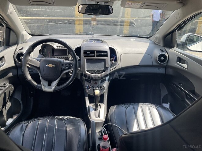 Chevrolet Aveo-4