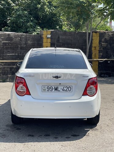 Chevrolet Aveo-3