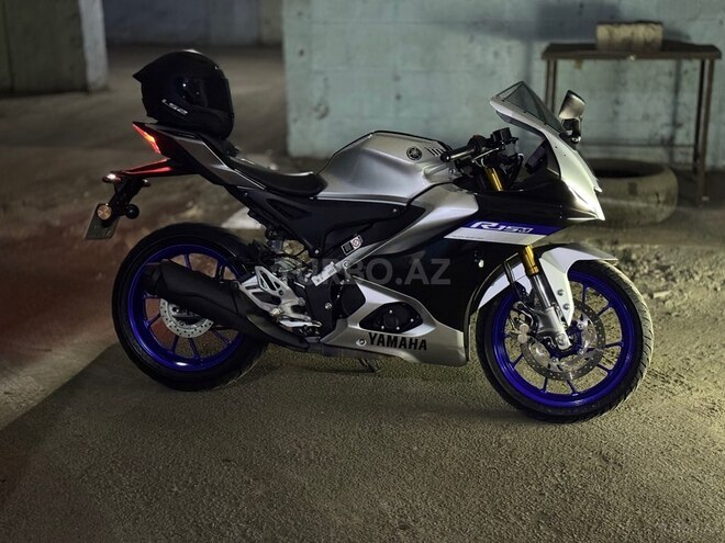 Yamaha R15M-1