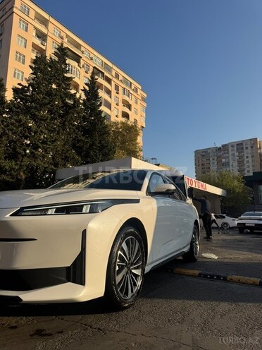 Changan Qiyuan A05-4