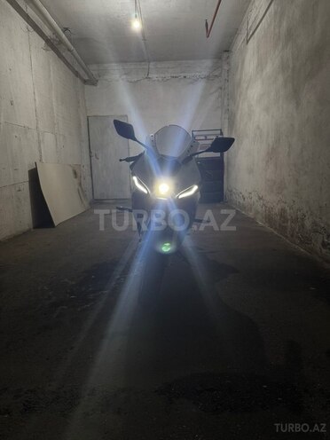 Yamaha R15M-6