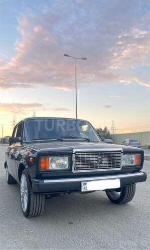 LADA (VAZ) 2107-1