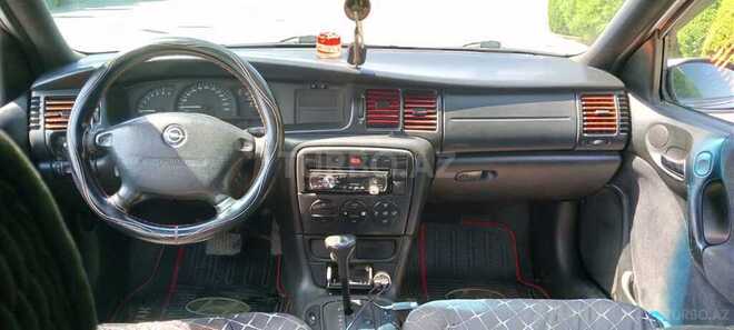 Opel Vectra-7