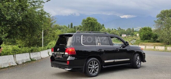 Toyota Land Cruiser-4