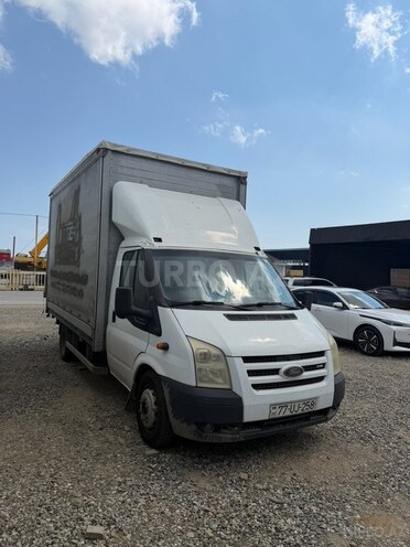 Ford Transit-2