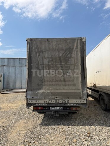 Ford Transit-4