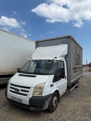 Ford Transit-3
