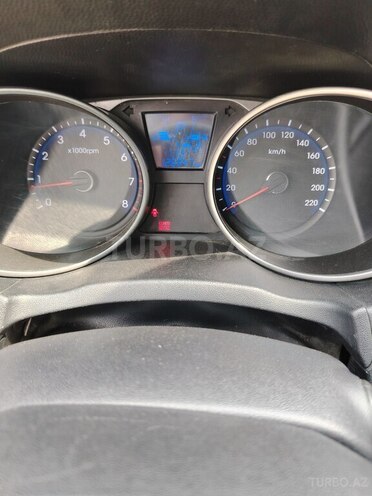 Hyundai ix35-13