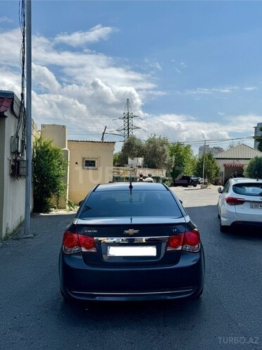 Chevrolet Cruze-6