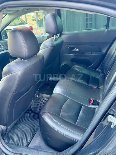 Chevrolet Cruze-5