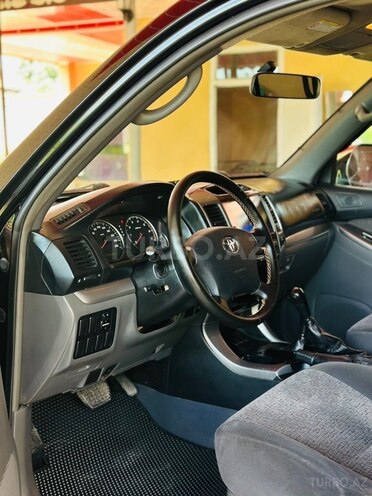 Toyota Land Cruiser Prado-16