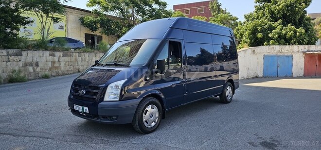 Ford Transit-3