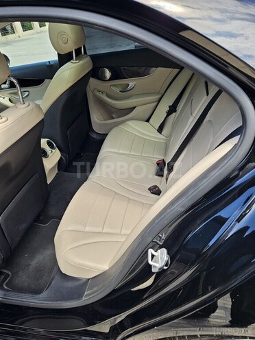 Mercedes C 300-8