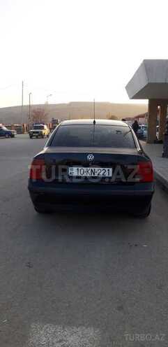 Volkswagen Passat-3