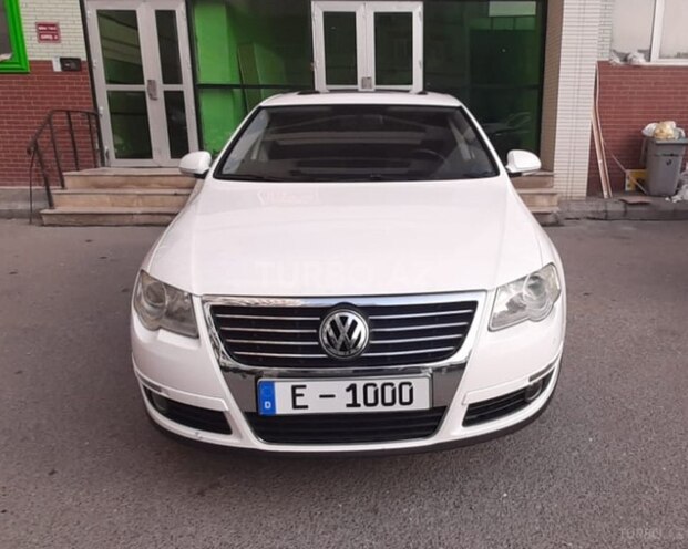 Volkswagen Passat-1