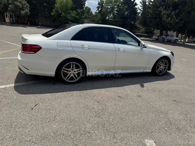 Mercedes E 250-10