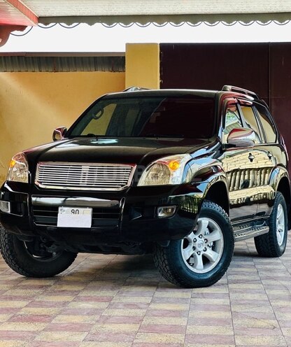 Toyota Land Cruiser Prado-1