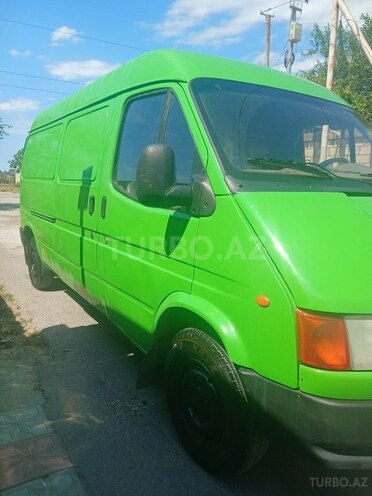 Ford Transit-3