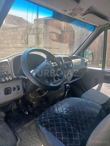 Ford Transit-4