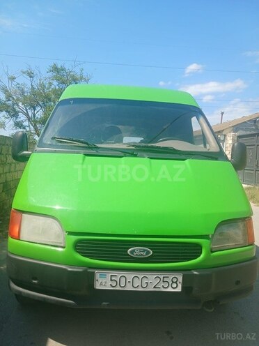 Ford Transit-1