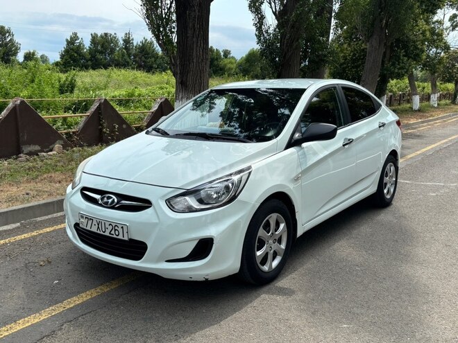 Hyundai Accent-1