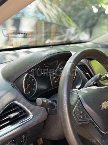 Chevrolet Cruze-10