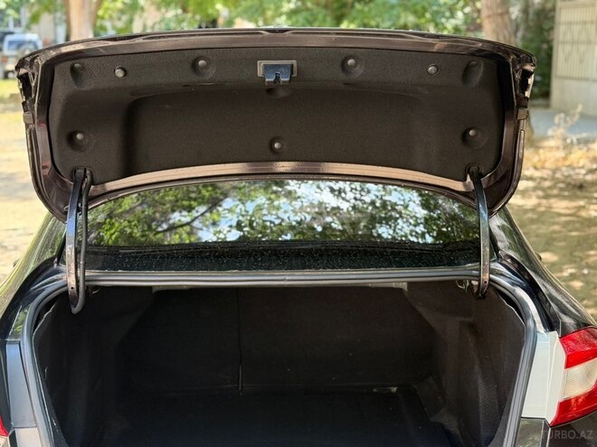 Chevrolet Cruze-11