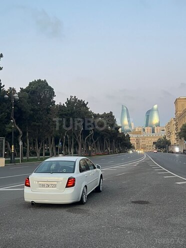 Daewoo Gentra-2