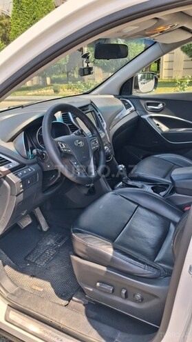 Hyundai Santa Fe-9