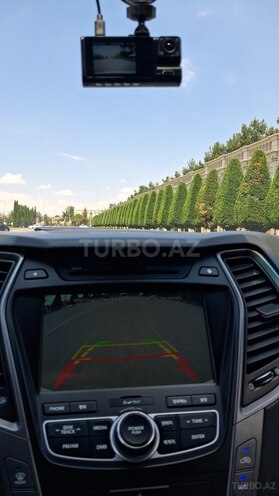 Hyundai Santa Fe-12
