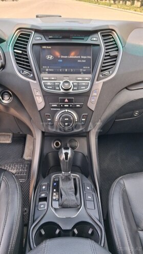 Hyundai Santa Fe-11